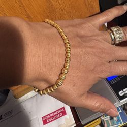 21k Brazalete Bids 13gm LIKE NEW.