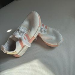 Women's Adidas Size 6