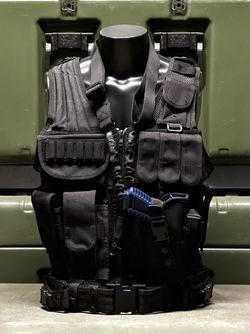 MILITARY TACTICAL GEAR