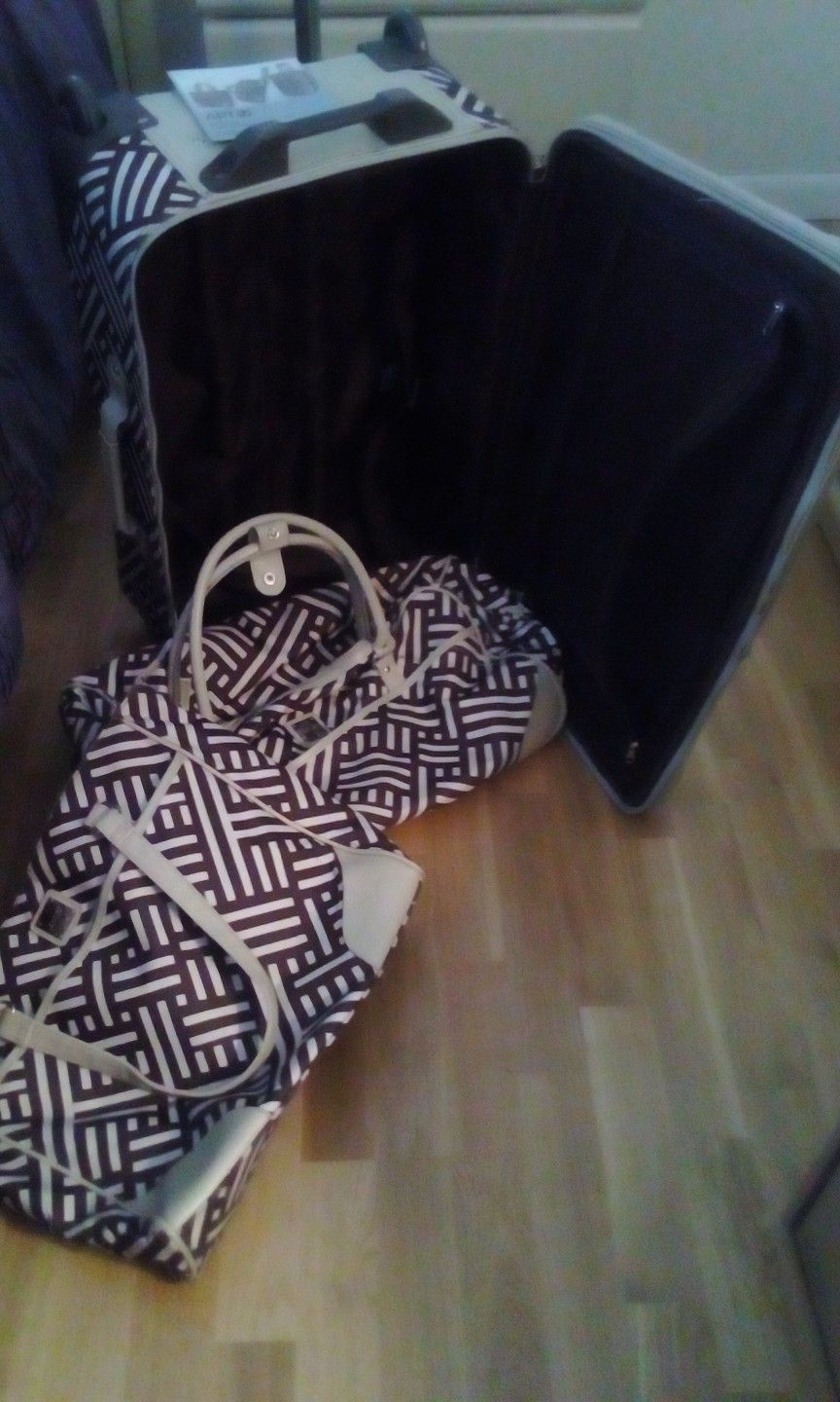 Apt 9 Metropolis 3 Pc Luggage Set