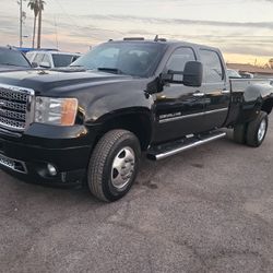 2014 GMC Sierra 3500 HD Crew Cab Denali 