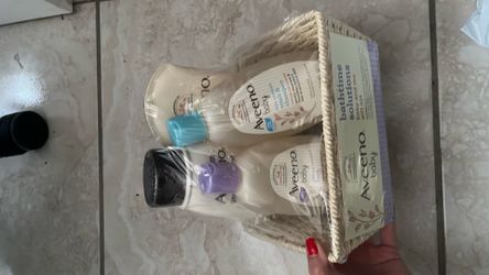 Aveeno baby set