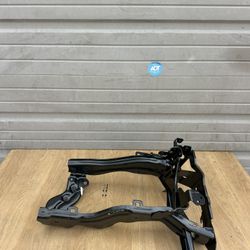 BMW X7 G07 LCI ORIGINAL OEM NEW RIGHT FRONT HEADLIGHT BRACKET 2023/2024/2025