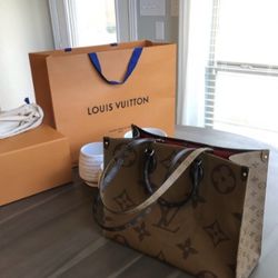 AUTHENTIC LOUIS VUITTON TOTE BAG for Sale in Bonita, CA - OfferUp