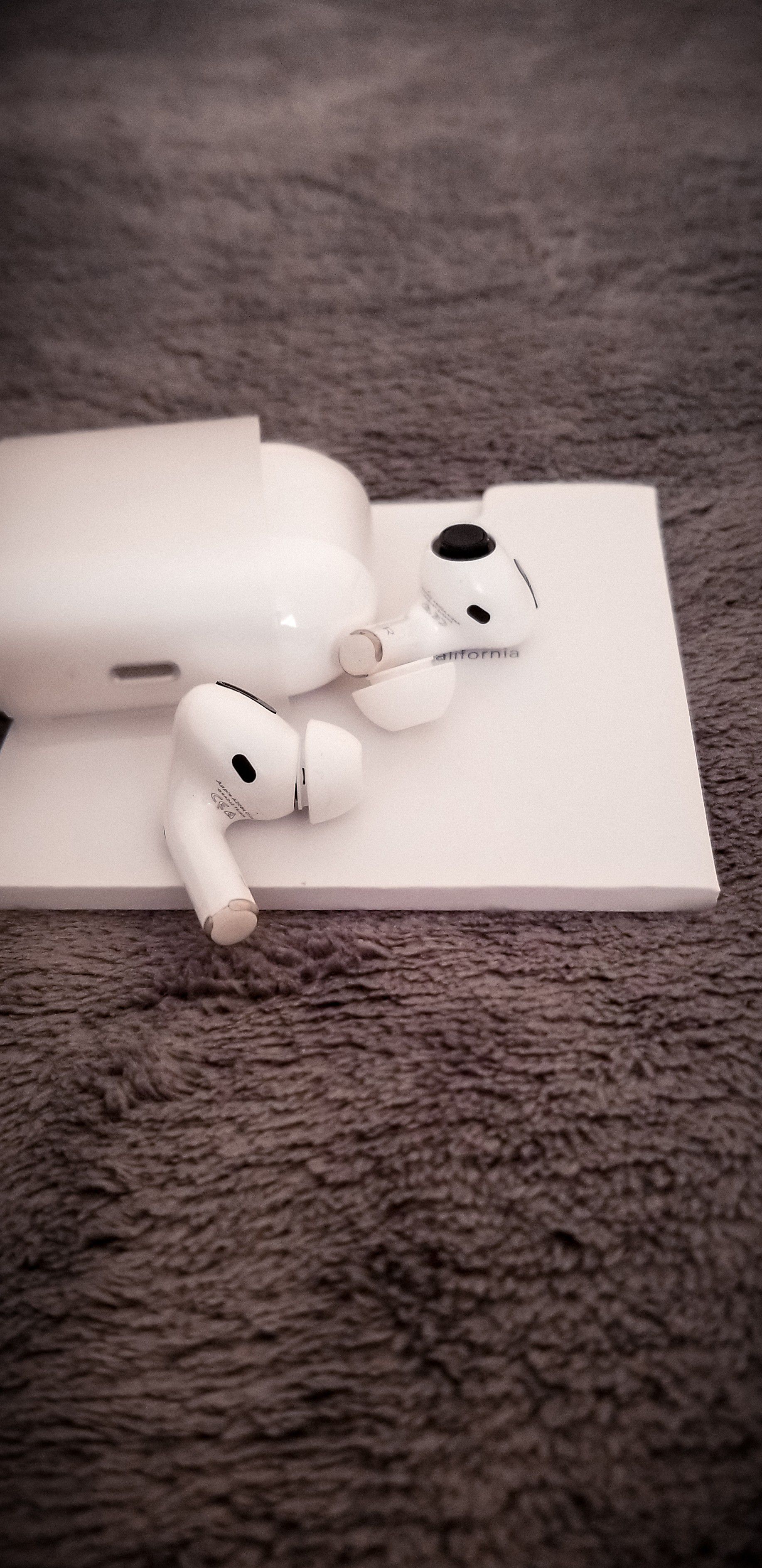 Apple Airpods Pro with Wireless Charging