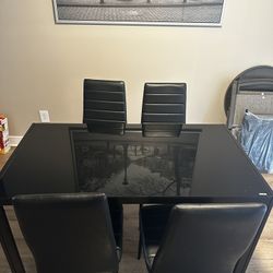 5 Pc Glass Dining Table (Black)