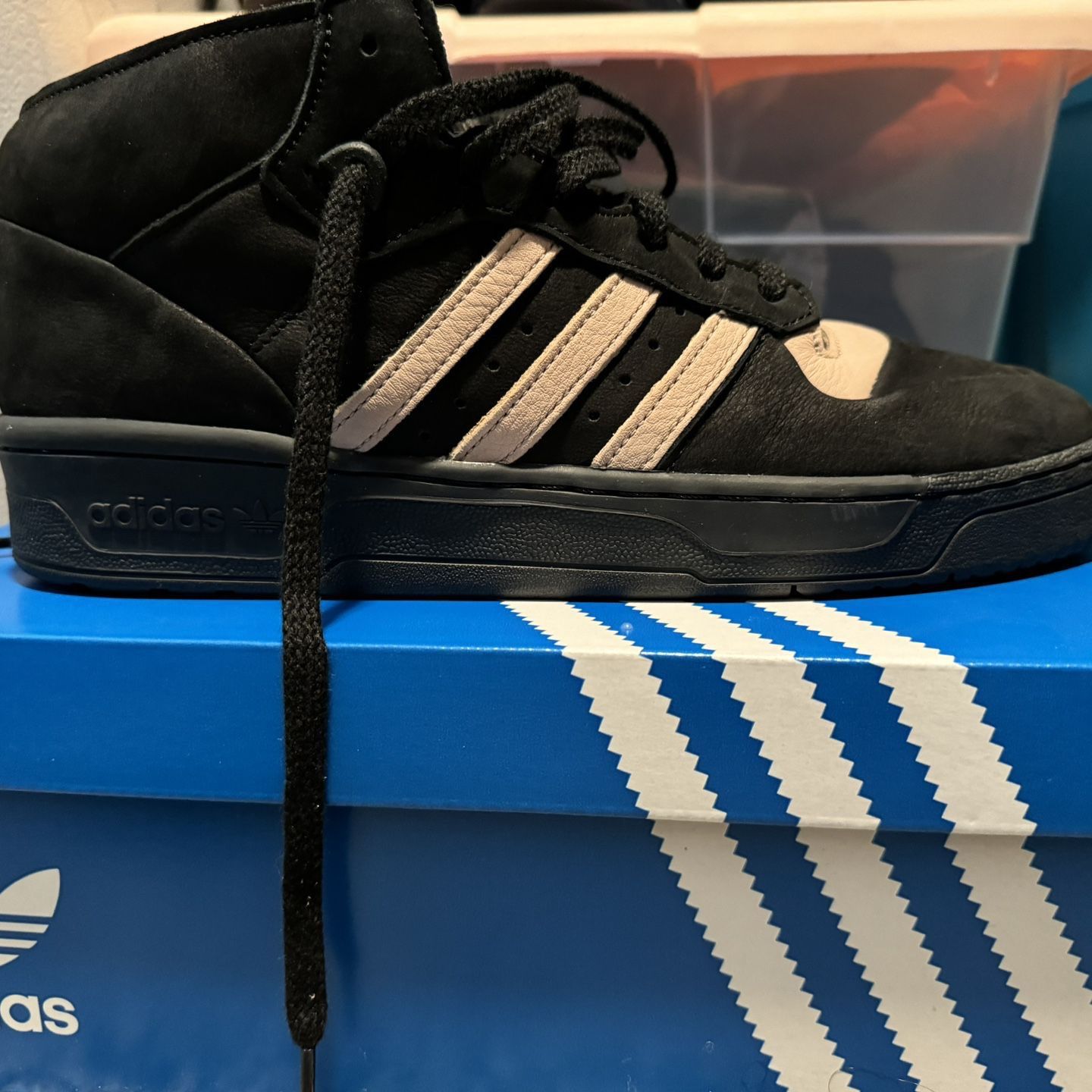 Adidas Causal Sneaker