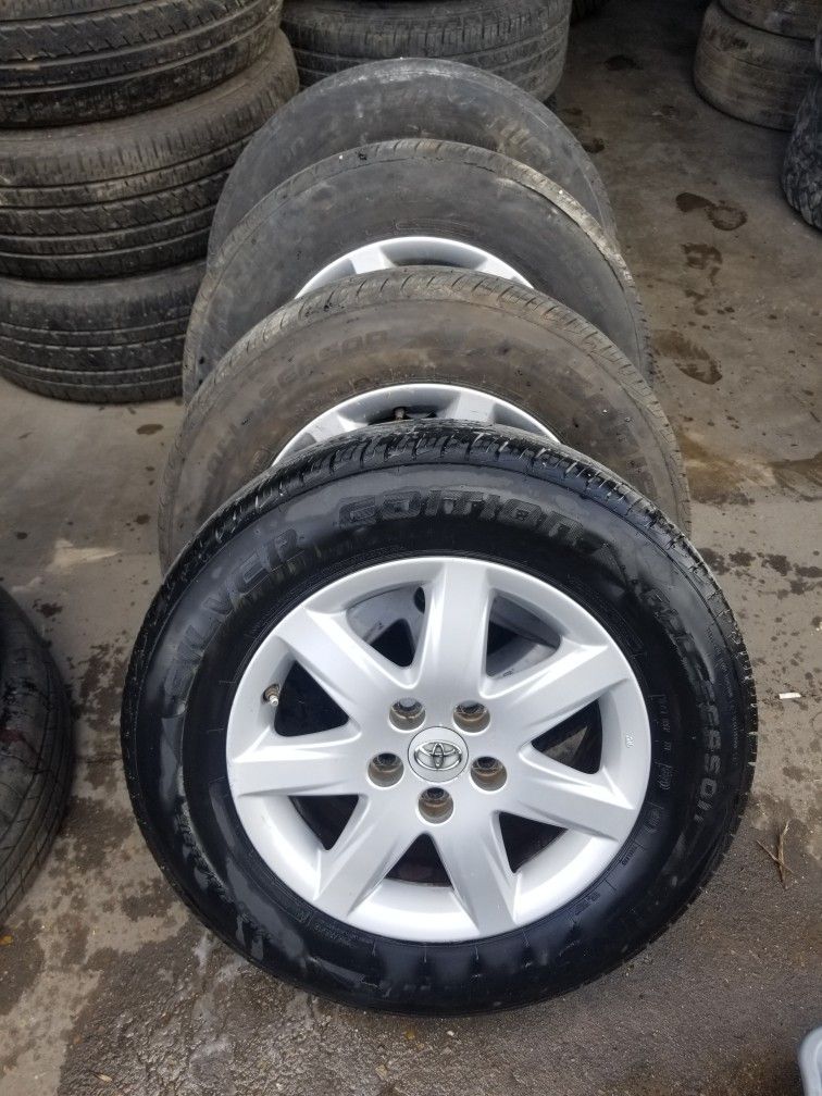 Wheels and Tires For Toyota Camry And Sienna 