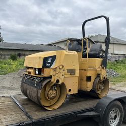 Cat CB24 Asphalt Roller