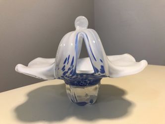 Hand Blown Royal Gallery Vintage Glass Basket