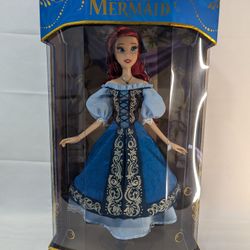 blue and red wedding dress Disney The Little Mermaid Ariel Fashion Doll on Land in Signature Blue   Chubzzy Wubzzy Toys & Collectibles