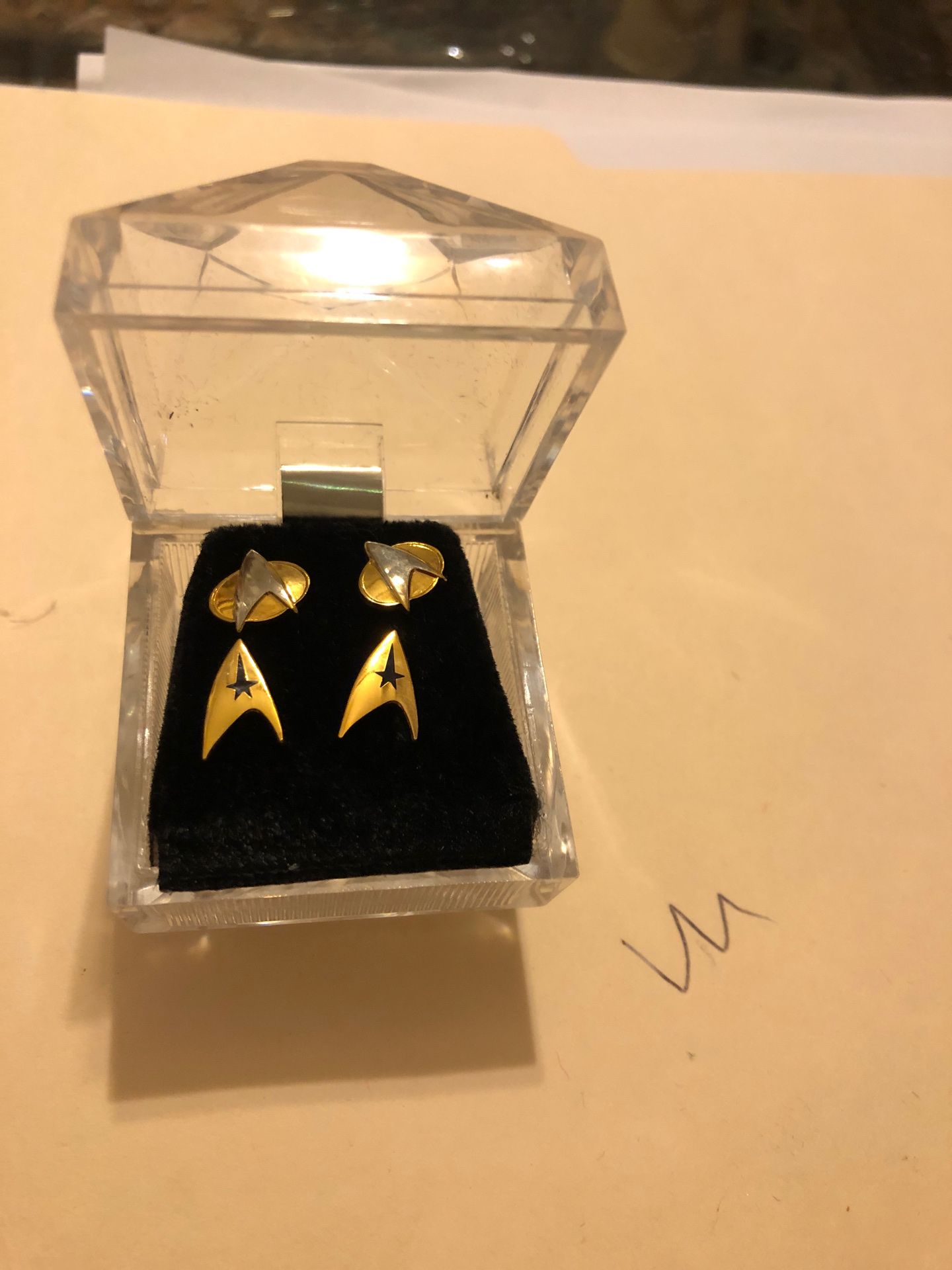 Star track pin set