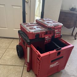 Milwaukee Packout Toolbox 