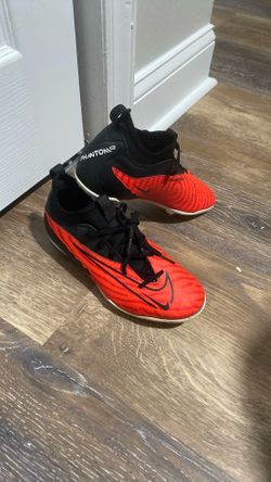 Nike Phantom Red