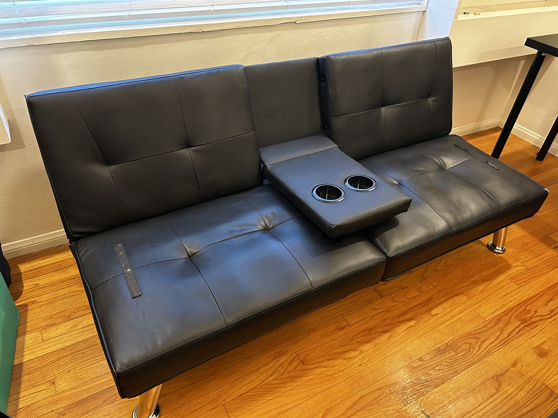 Black Futon
