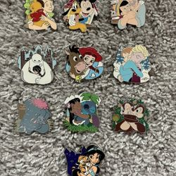 Disney Hugs Completed Pin Set