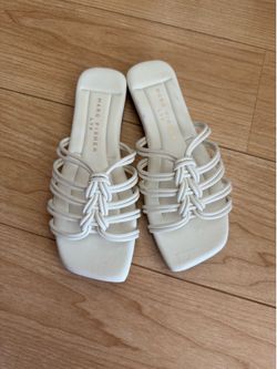 Marc fisher knotted sandal size 6