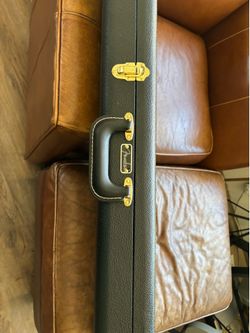Fender Hard Shell Guitar Case