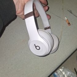Beats Solo 4
