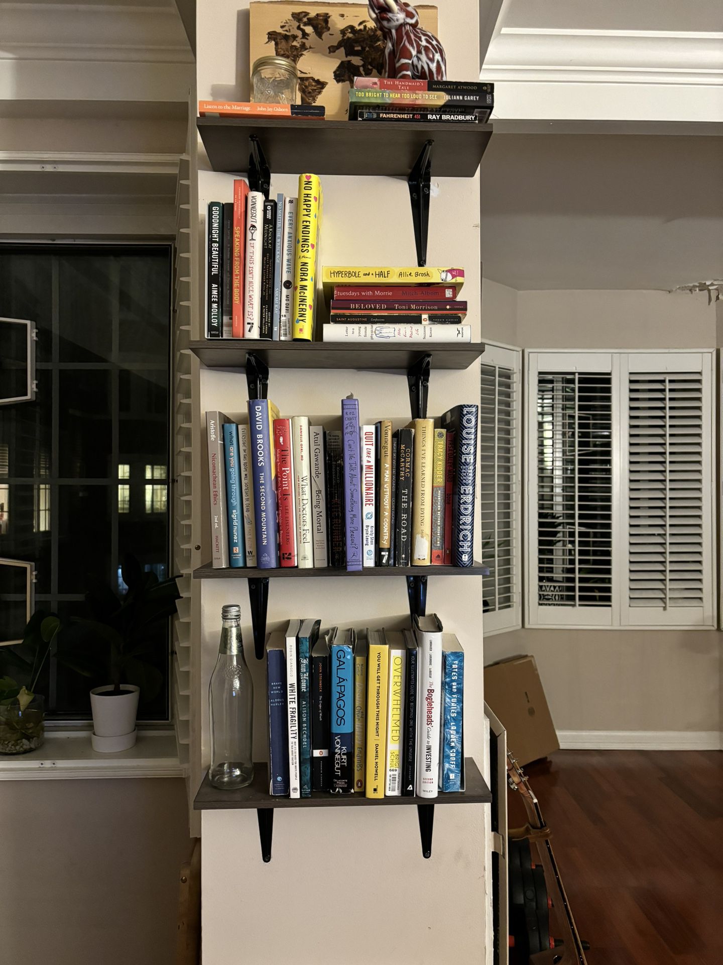 4 Floating Book Shelves