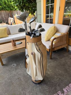 Adult left-handed golf clubs