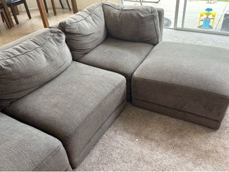 Brown sectional sofa with ottoman in great condition
