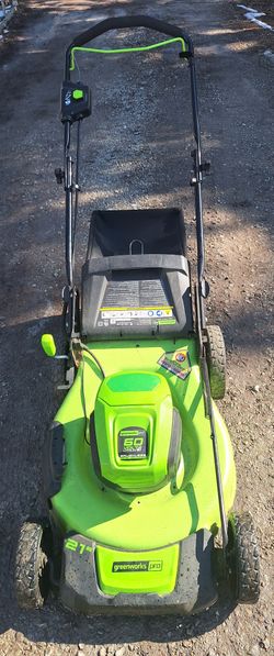 Electric Lawnmower With Batteries $200