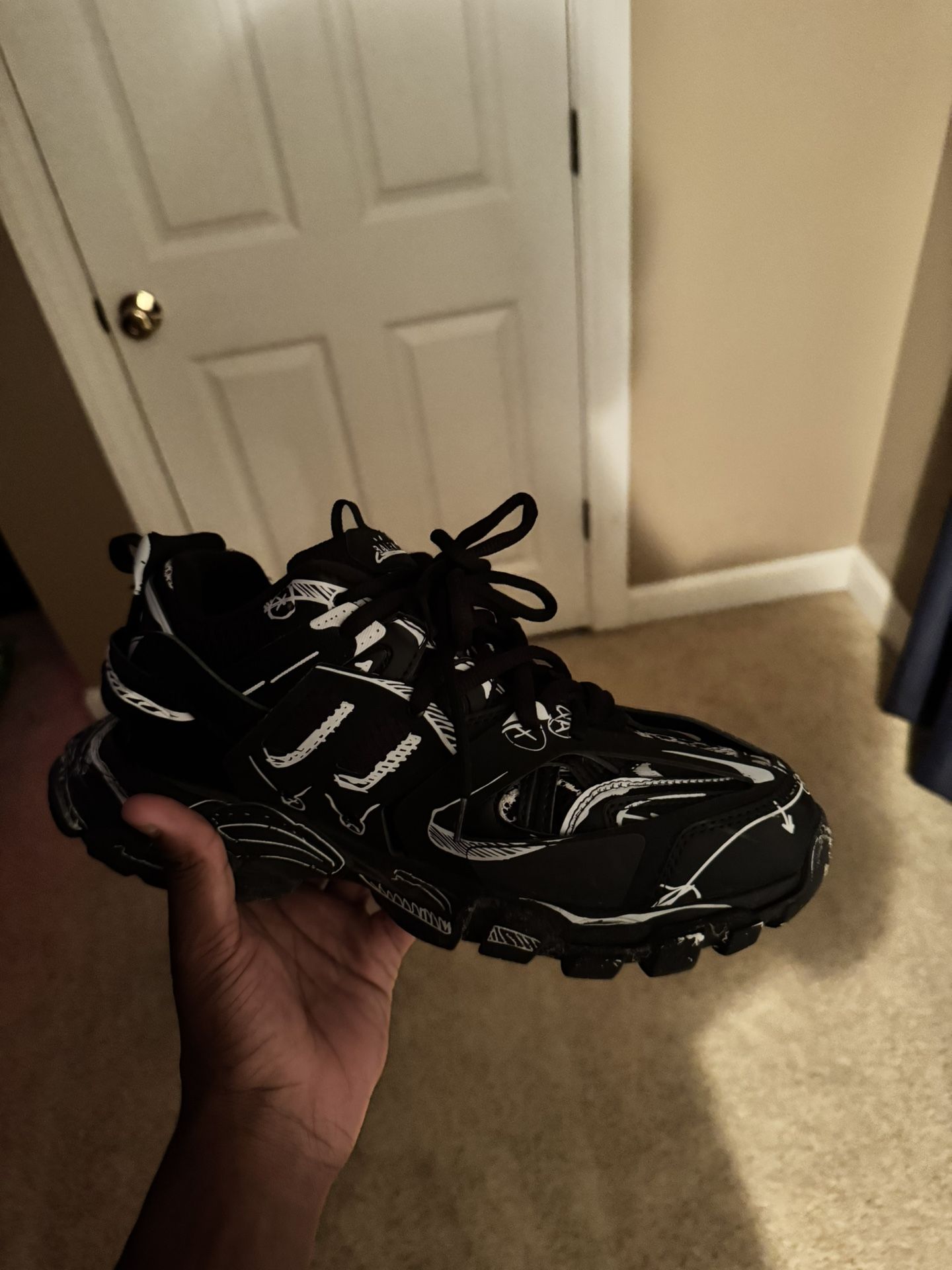 Balenciaga Black/White