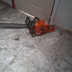 Husqvarna 455 Rancher Chainsaw