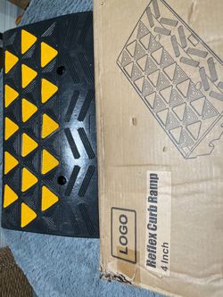 Reflex 4 Inch Rubber Curb Ramp set