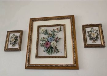 Home decoration set of 3 pieces ( ask for price )