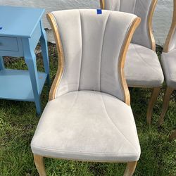 4 grey velveteen chairs