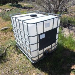 330 Gallon IBC (Water Storage) Tanks