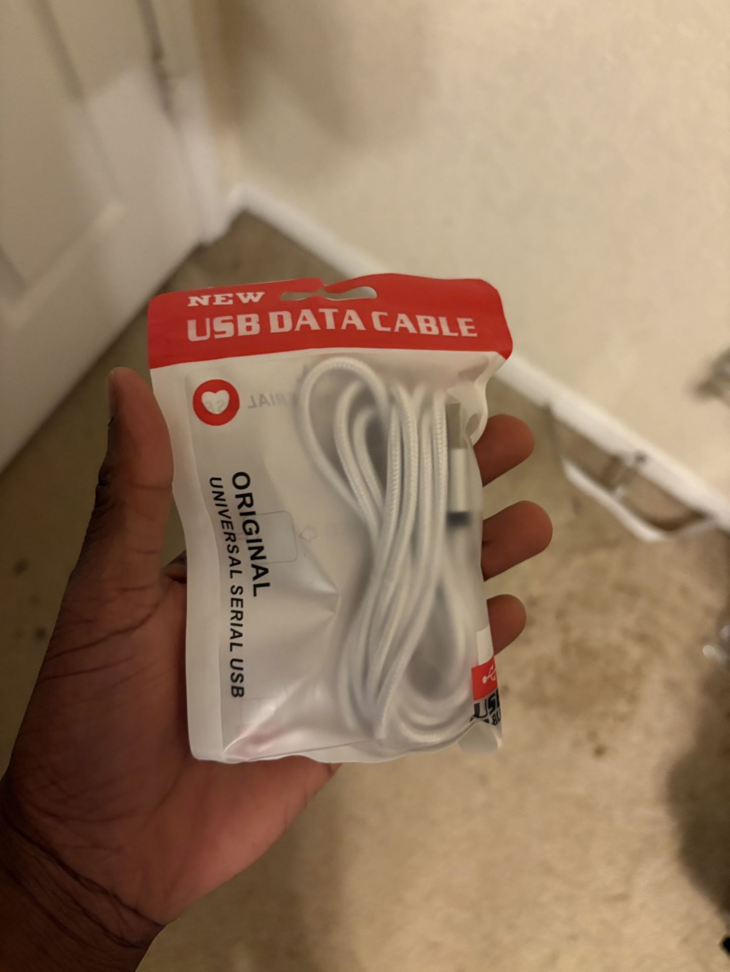 Fast Charging USB C To USB A Charger