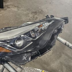2018 Toyota Corrola Headlights 