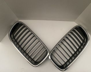 2012 - 2015 BMW 328 XI F30 Right Left Bumper Radiator Chrome Kidney Grille OEM