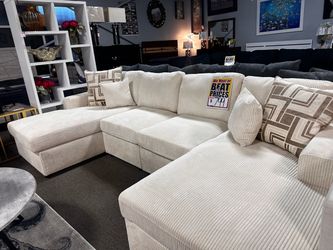 Stunning sofa! ☎️🖤🔥 Easy Financing, More colors!