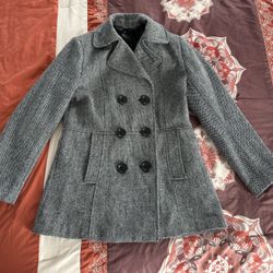 Grey/White Woman’s Coat