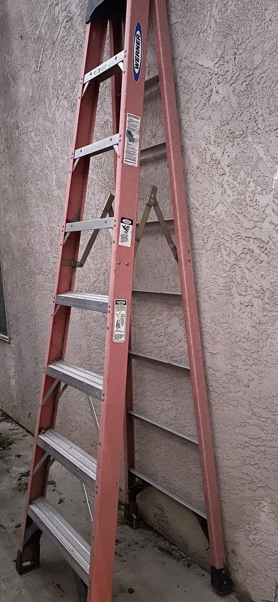 8 Foot Ladder