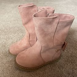 CAT AND JACK BRAND BOOTS SIZE 7