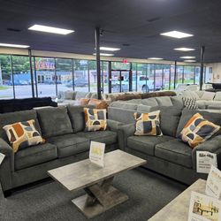 Sofa love seat🚚WE DELIVER🚚