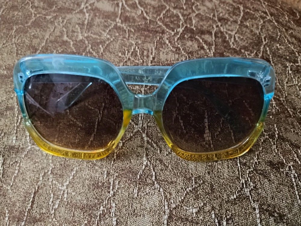 FREE Sunglasses For Women