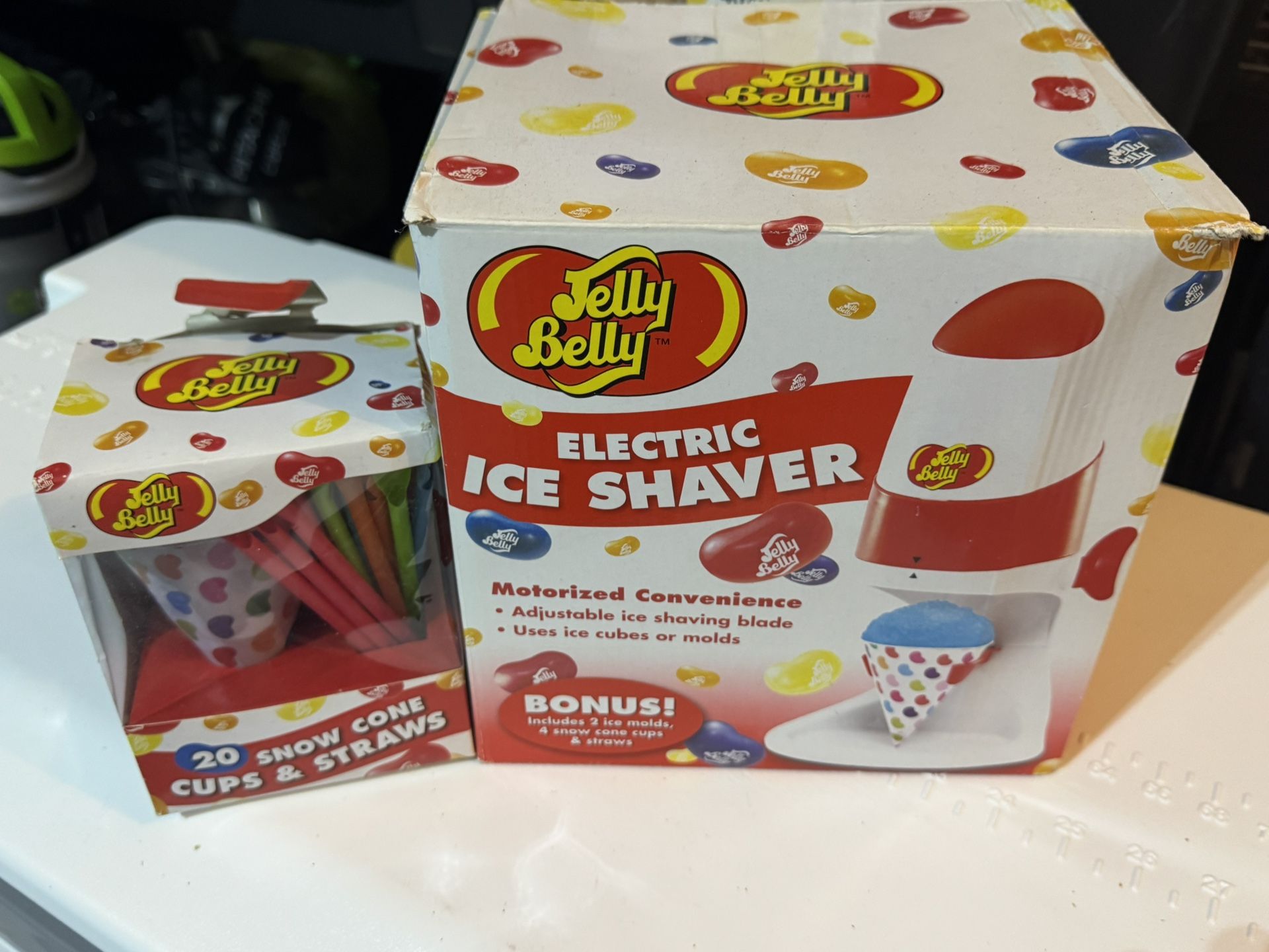 New Ice Shaver with cups and straws