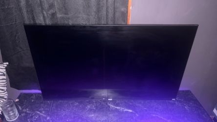43” onn. Smart TV – Powered by VIZIO – Remote Included