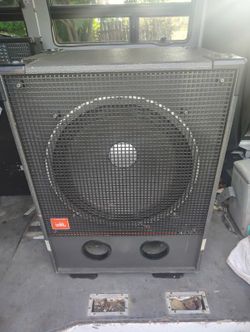 JBL 18. BAss SPEAKEr
