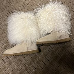 Mongolian Fur Ugg Boots Size 7