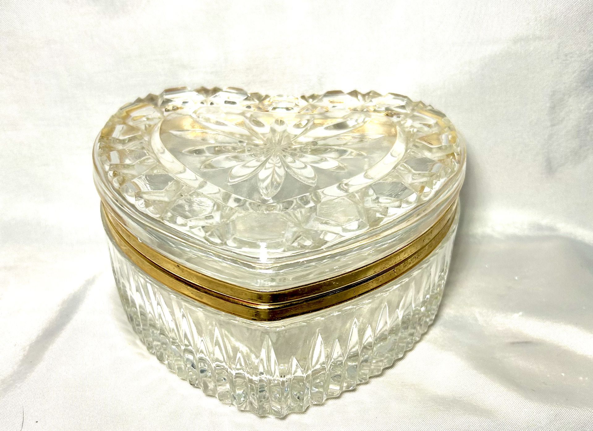 Crystal Heart Trinket Clear Glass Heart Shaped Jewelry Box Dish Gold Rim Lid