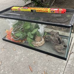 25 Gallon Tank/Aquarium For lizards or Snakes 31X13.5X13.5 LxWxH