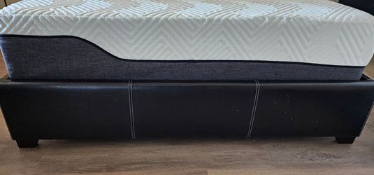 Lucid queen mattress and bedframe