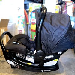 Graco SnugRide SnugFit 35 Infant Car Seat